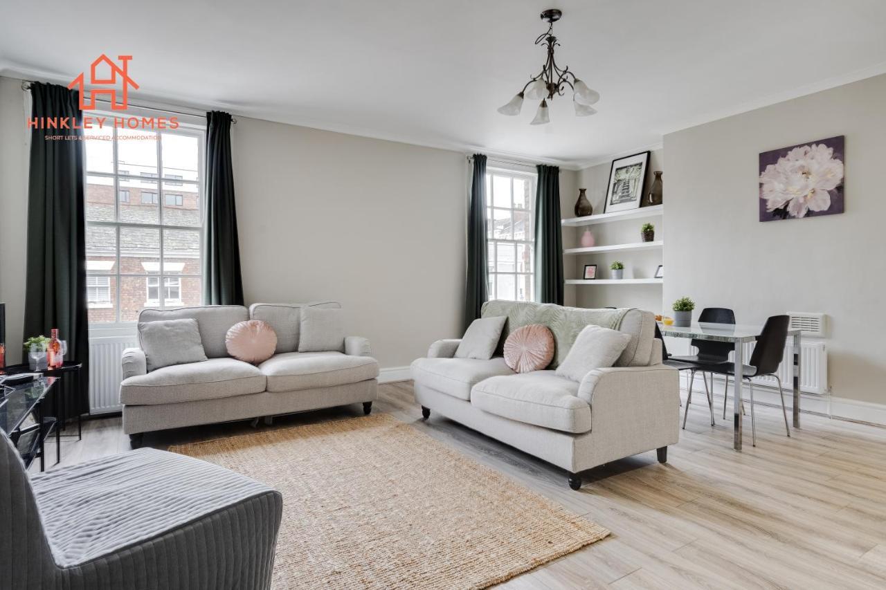 Large Centre - Georgian Townhouse- Rodney St *